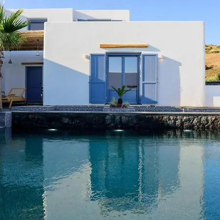 White Dream Hotel *